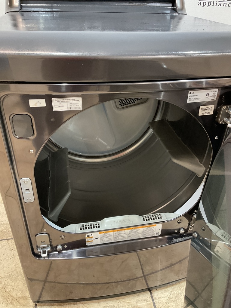 Lg Electric Dryer 220volts (30 AMP) 27inches (black stainless)