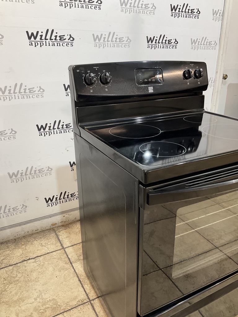 Kenmore Electric Stove 220volts (40/50 AMP) 30inches {} (Black)