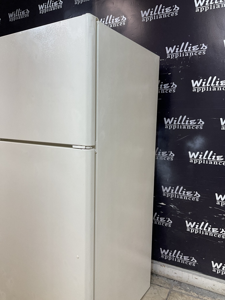 Ge Refrigerator Top and Bottom 30x66 1/2” (Bisque) 