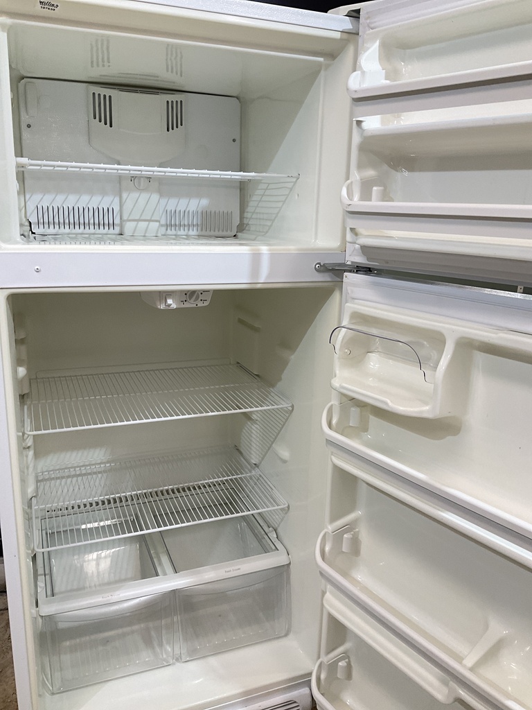 Frigidaire Refrigerator Top and Bottom 30x66 1/2” (white) 