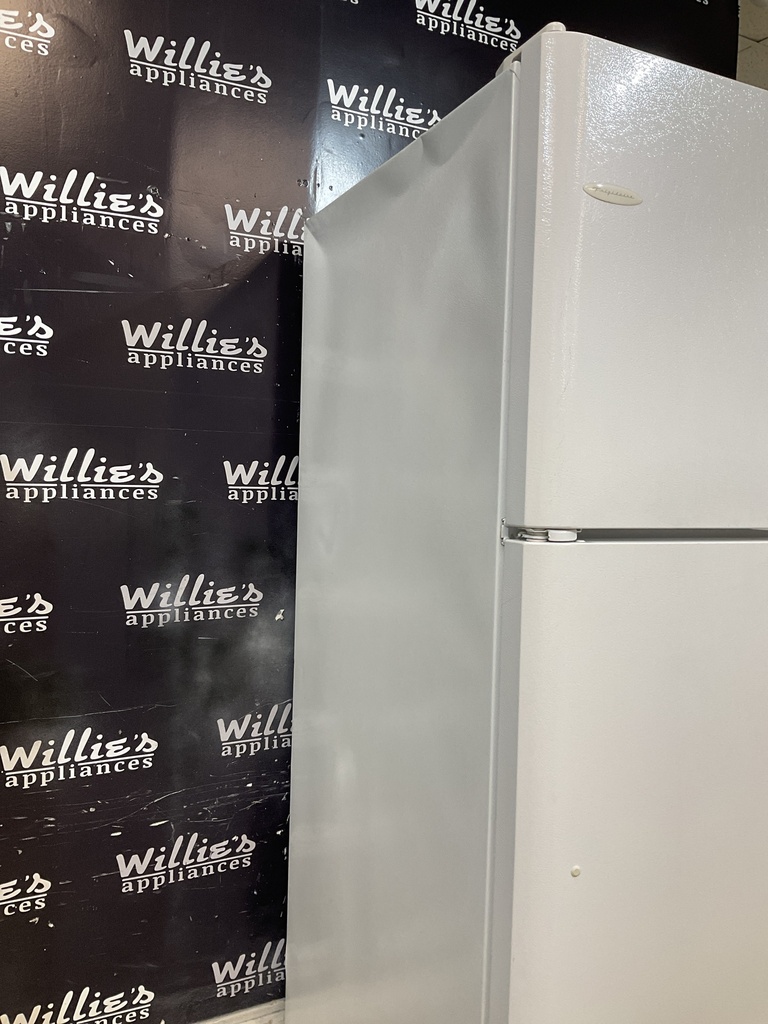 Frigidaire Refrigerator Top and Bottom 30x69 1/2’ (White) 