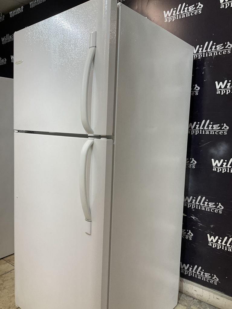 Frigidaire Refrigerator Top and Bottom 30x69 1/2’ (White) 
