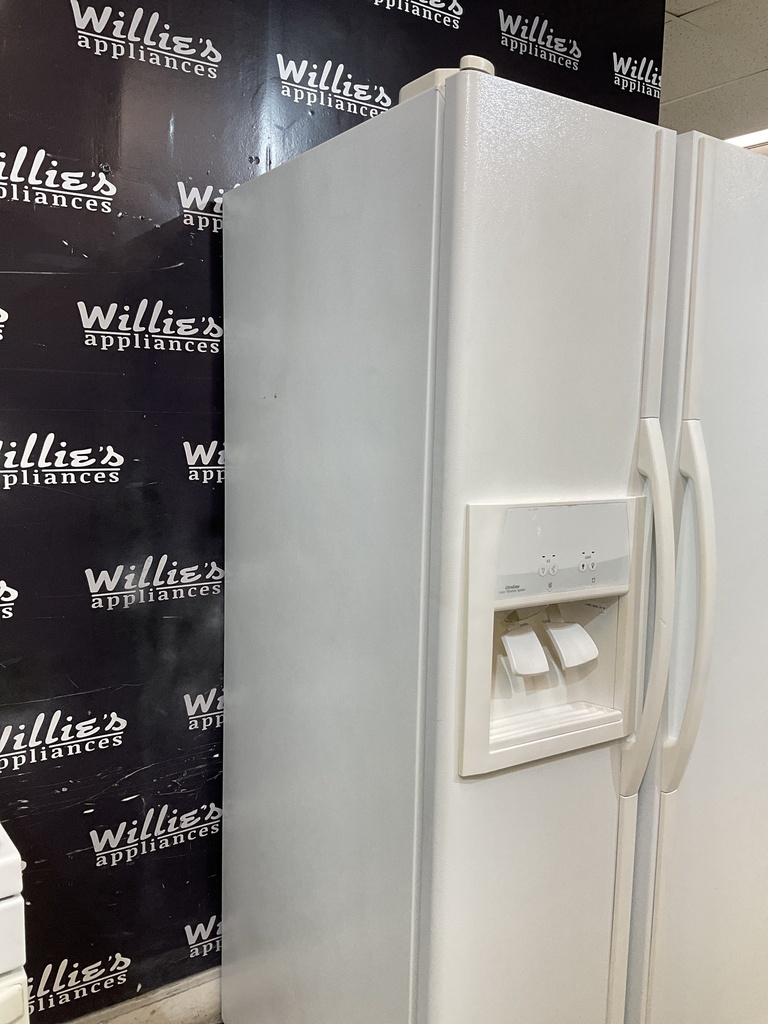 Whirlpool Refrigerator Side by Side 36x69 1/2” (White)