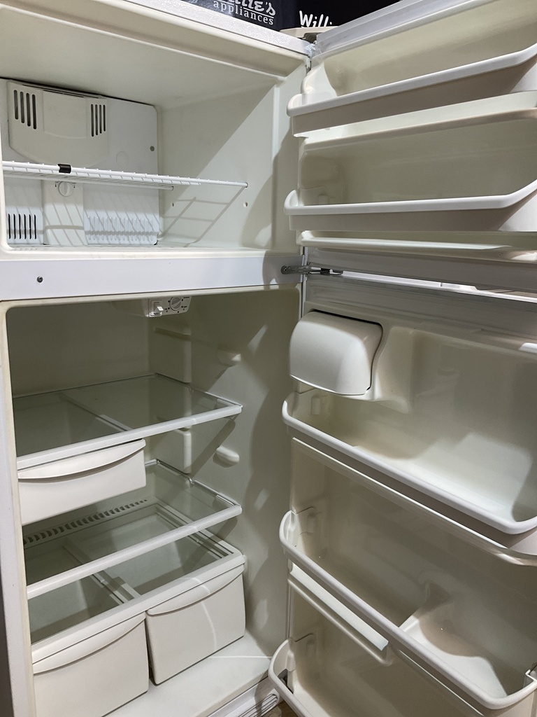 Frigidaire Refrigerator Top and Bottom 30x66 (white) 