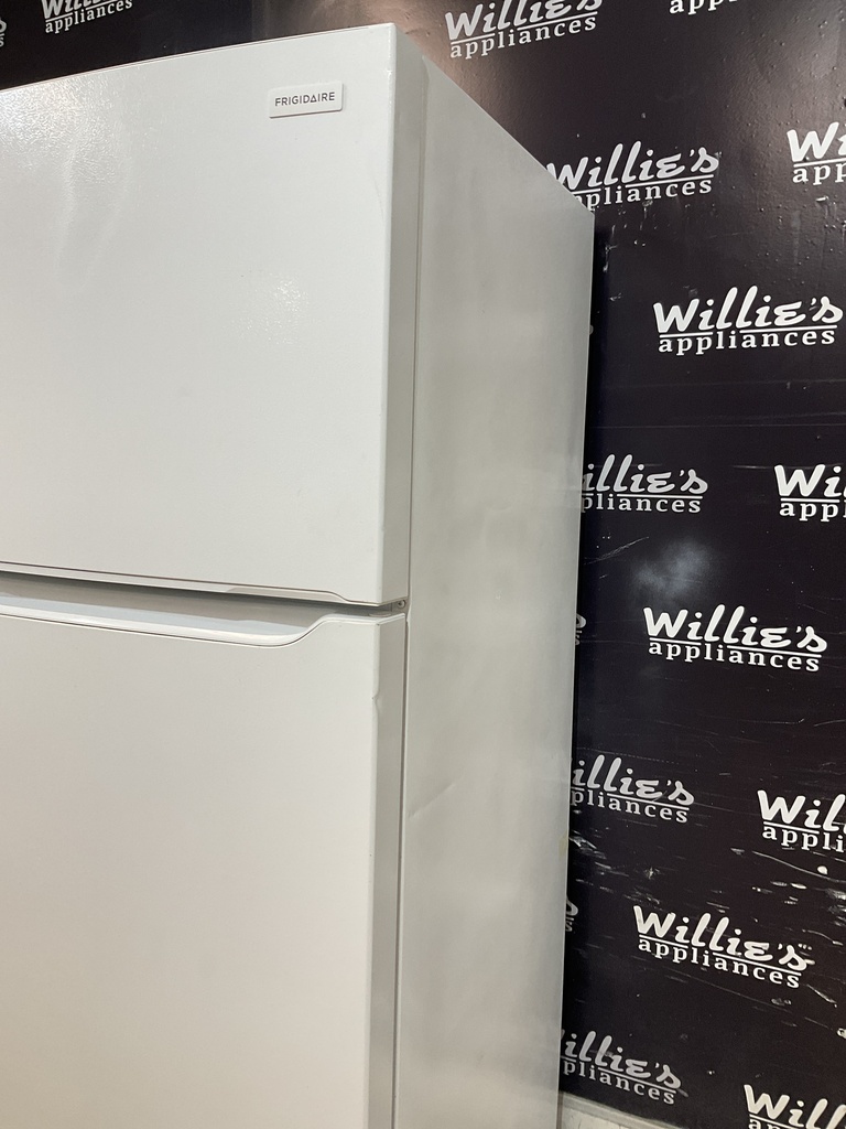 Frigidaire Refrigerator Top and Bottom 30x66 (White)