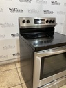 Frigidaire Electric Stove 220volts (40/50 AMP) 30inches {no cord} (Stainless steel)