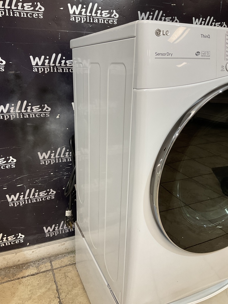 Lg Electric Dryer 220volts (30 AMP) 27inches {4 prong} (White) 