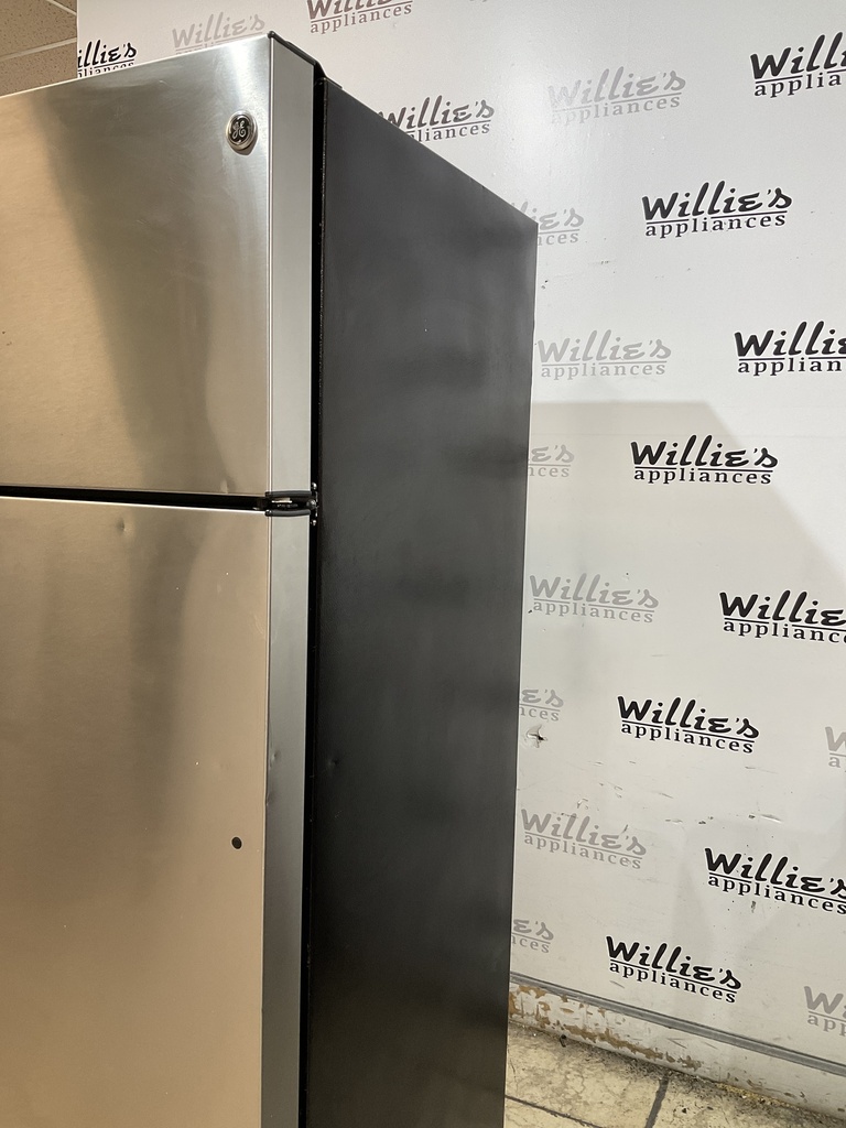Ge Refrigerator Top and Bottom 28x67 (stainless steel) 
