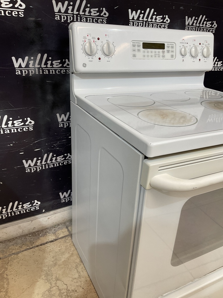 Ge Electric Stove 220volts (40/50 AMP) 30inches {3 prong} (White) 
