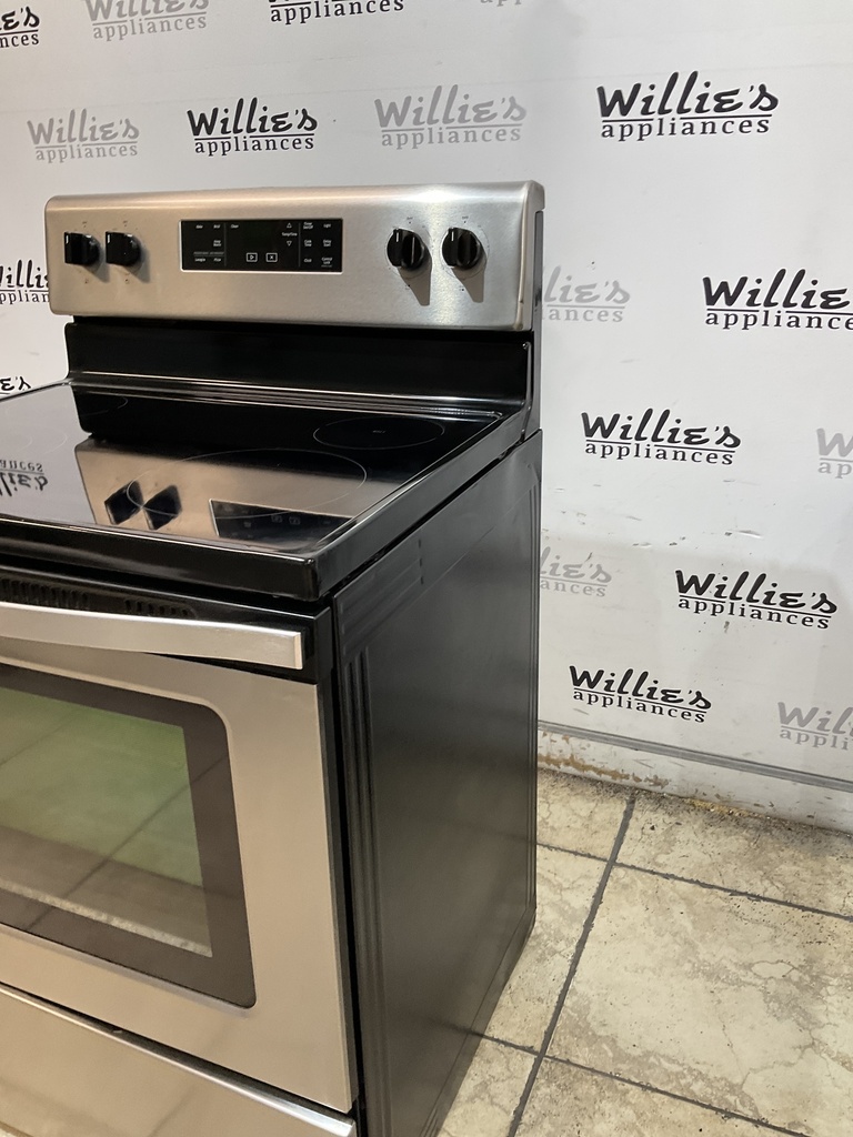 Whirlpool Electric Stove 220volts (40/50 AMP) 30inches {no cord} (stainless steel ) 