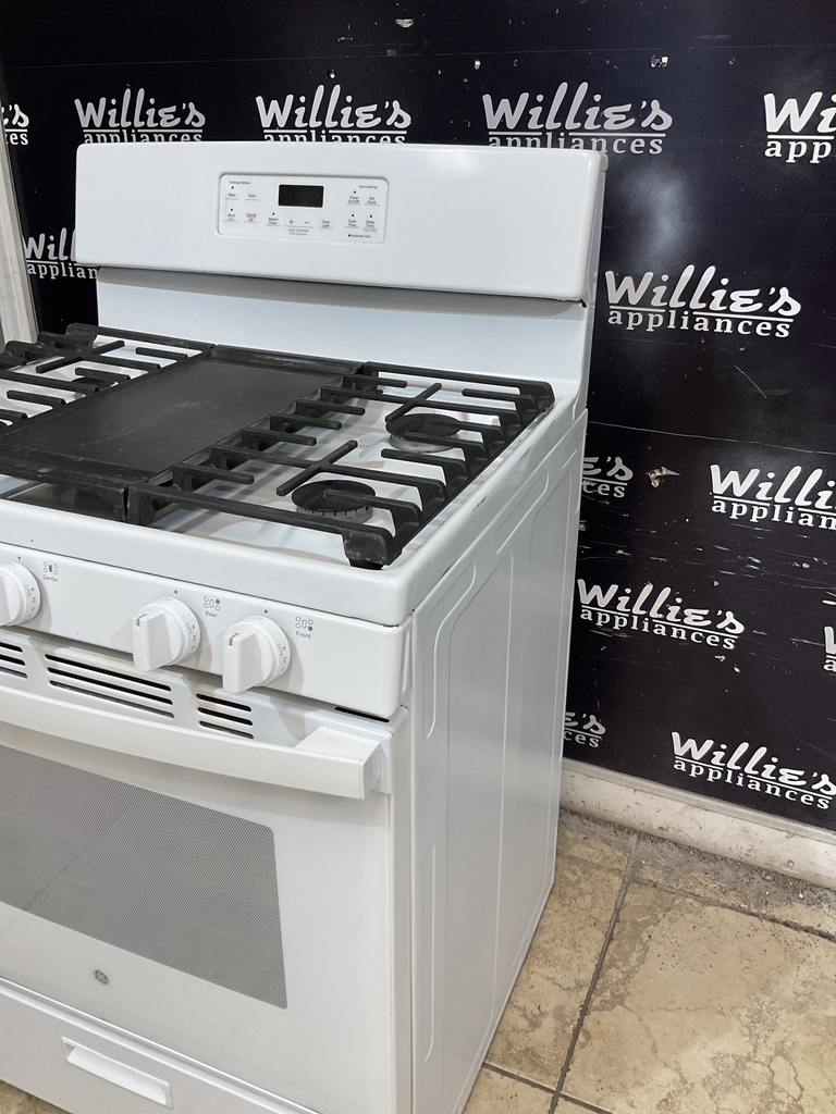Ge Natural Gas Stove 30inches (White’)