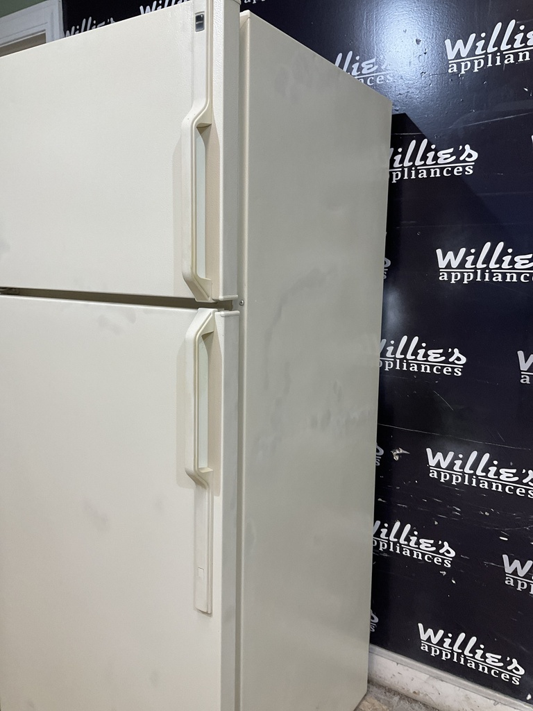 Hotpoint Refrigerator Top and Bottom 28x64 1/2” (Bisque)