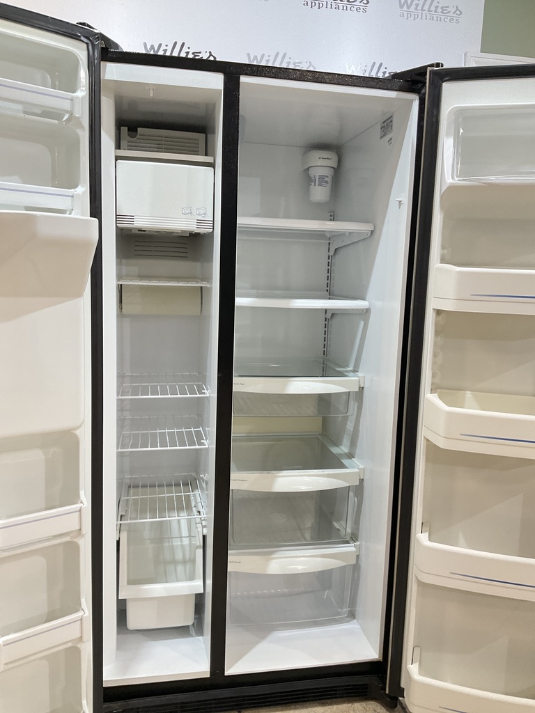Ge Refrigerator Side By Side 33 1/2” (Stainless Steel) 