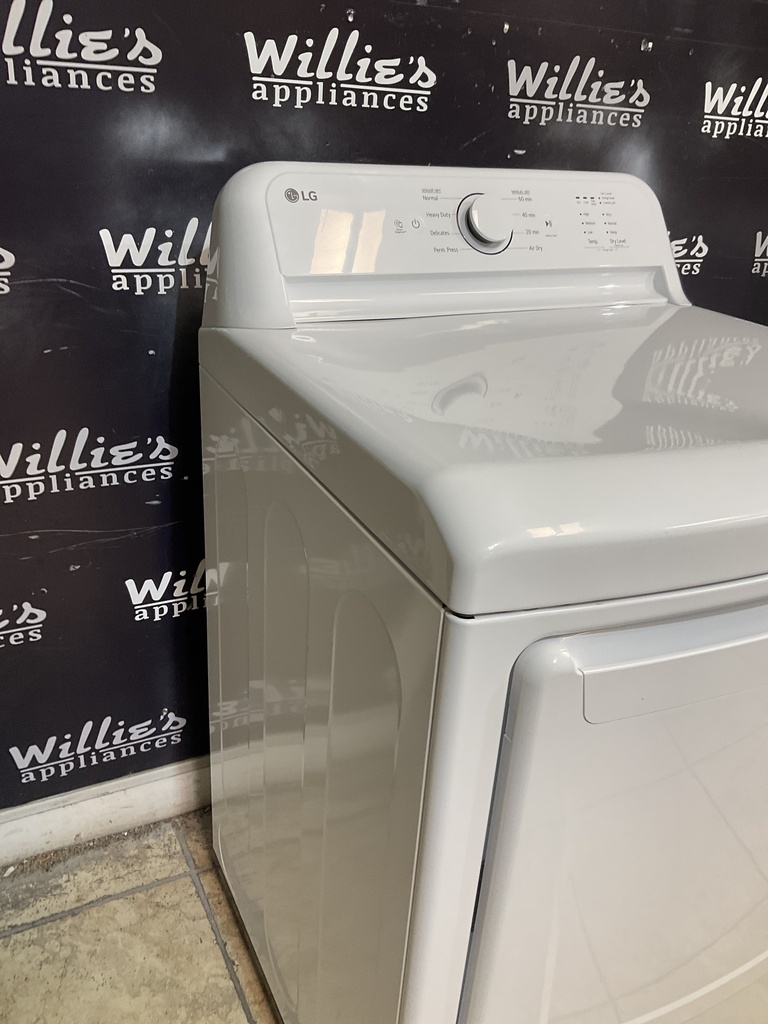 Lg Electric Dryer 220volts (30 AMP) 27inches {3 prong} (White) 