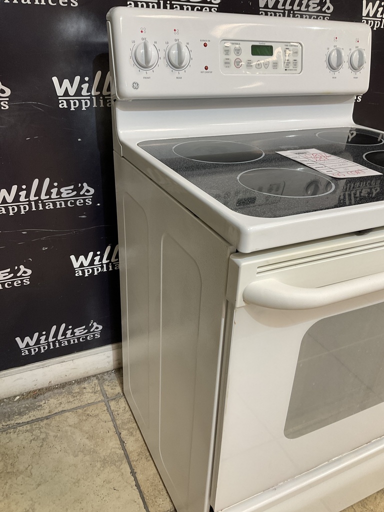 Ge Electric Stove 220volts (40/50 AMP) 30inches {no cord} (White) 