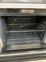 Ge Electric Stove 220volts (40/50 AMP) 30inches {no cord} (White) 