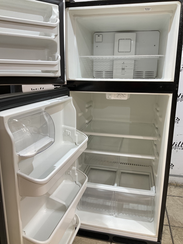 Frigidaire Refrigerator Top and Bottom 28 1/“ x 65” (stainless steel)