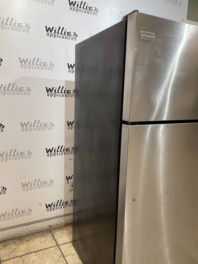 Frigidaire Refrigerator Top and Bottom 28 1/“ x 65” (stainless steel)