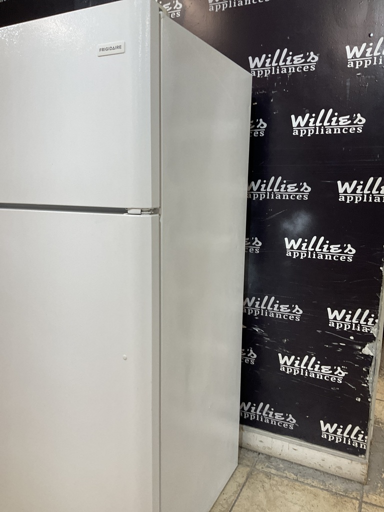 Frigidaire Refrigerator Top and Bottom 30x66 (White)