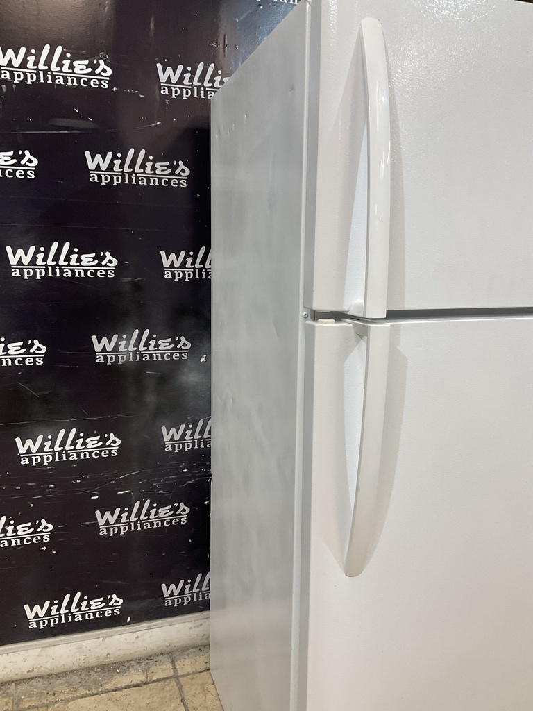 Frigidaire Refrigerator Top and Bottom 30x66 (White)