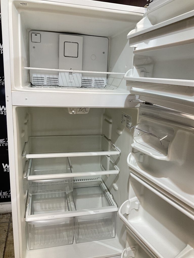Frigidaire Refrigerator Top and Bottom 30x65 1/2” (white) 