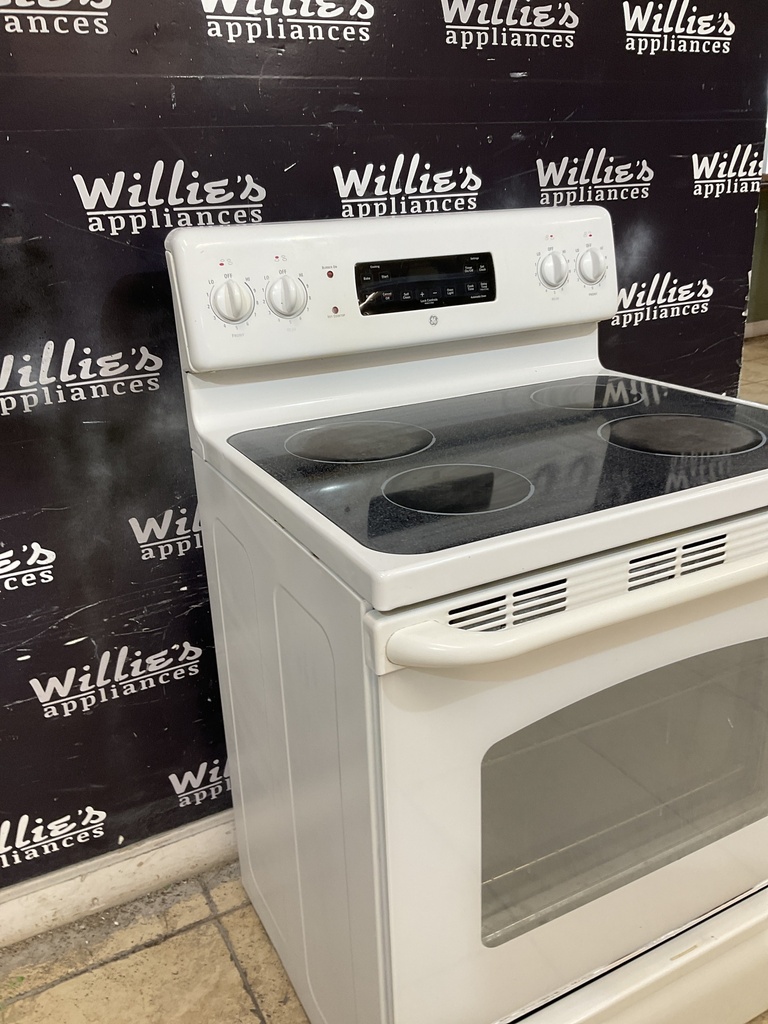Ge Electric Stove 220volts (40/50 AMP) 30inches {no cord} (White)