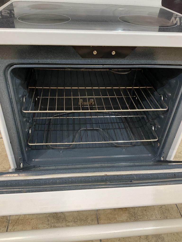Ge Electric Stove 220volts (40/50 AMP) 30inches {no cord} (White)