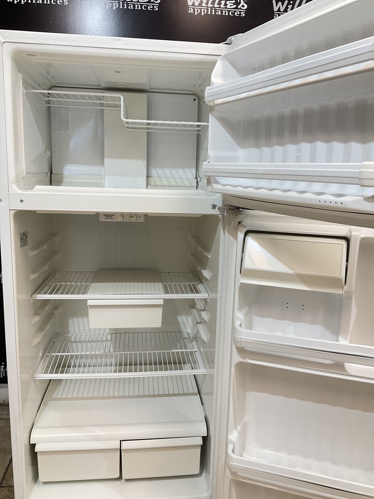 Ge Refrigerator Top and Bottom 28x64 1/2” (white) 
