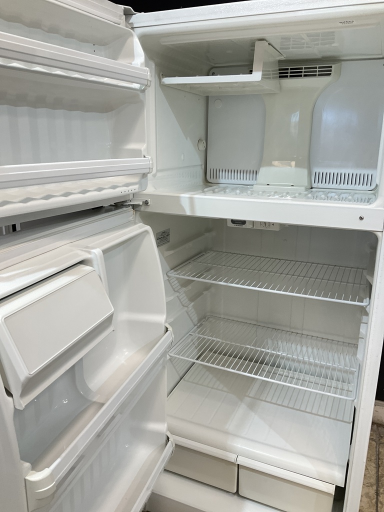 Hotpoint Refrigerator Top and Bottom 28x61 1/2” (white) 