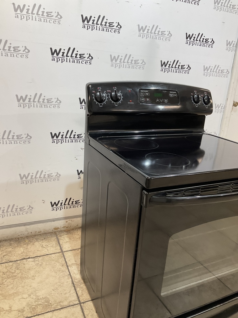 Ge Electric Stove 220volts (40/50 AMP) 30inches {no cord} (Black) 