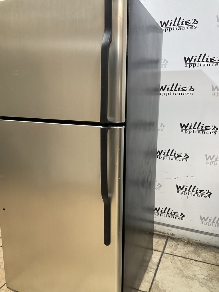 Ge Refrigerator Top and Bottom 30x66 1/2” (Stainless Steel) 