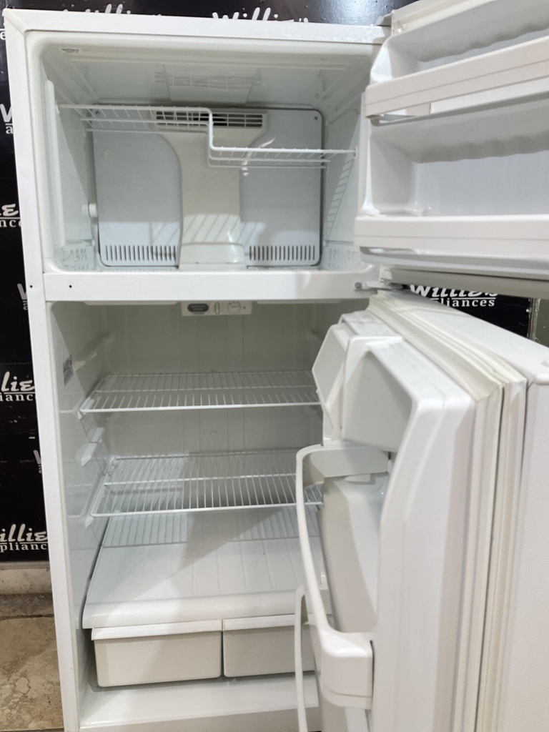 Hotpoint Refrigerator Top and Bottom 28x61 1/2” (white)