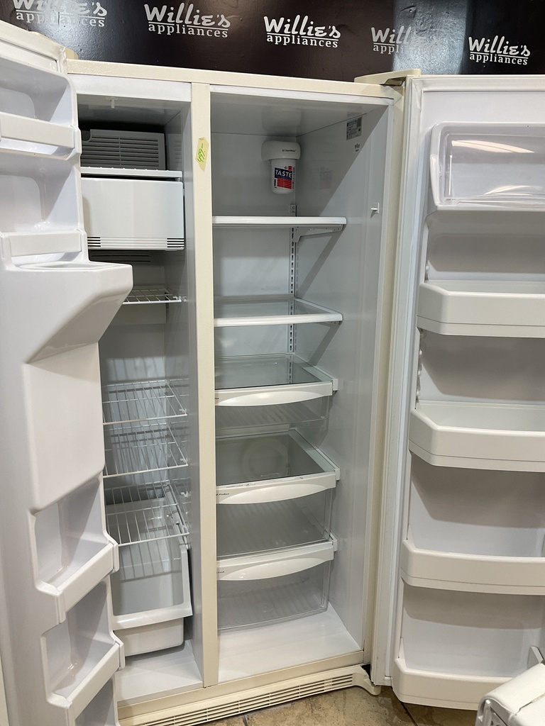 Ge Refrigerator Side by Side 34x67 1/2” (Bisque) 