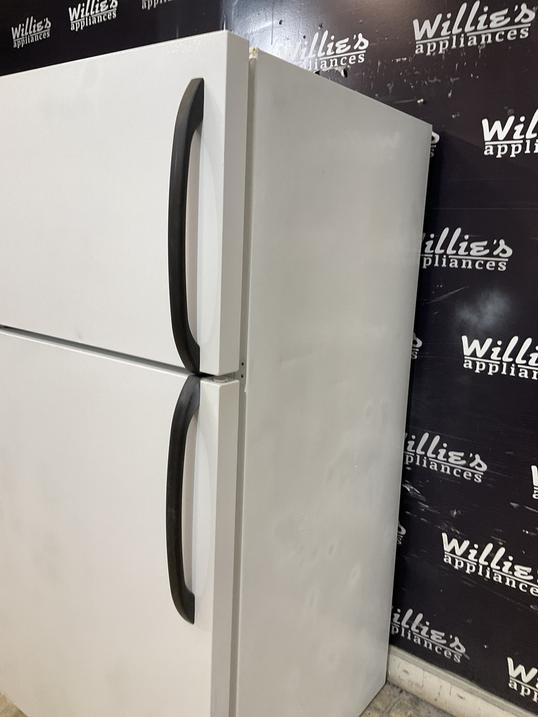 Frigidaire Refrigerator Top and Bottom 28x 59 1/2” (White) 