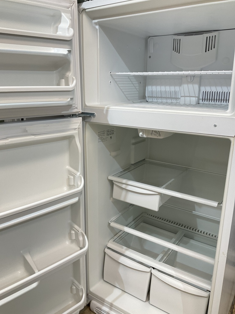 White Westinghouse Refrigerator Top and Bottom 30x65 1/2” (White) 