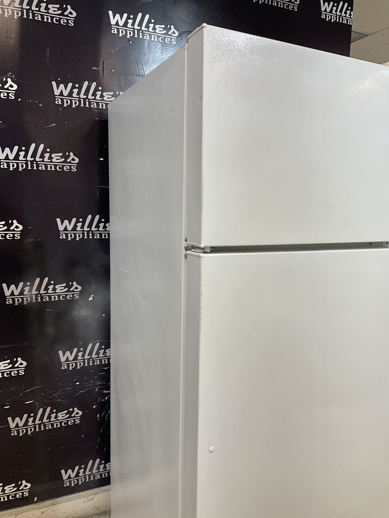 Ge Refrigerator Top and Bottom 28x67 (white) 