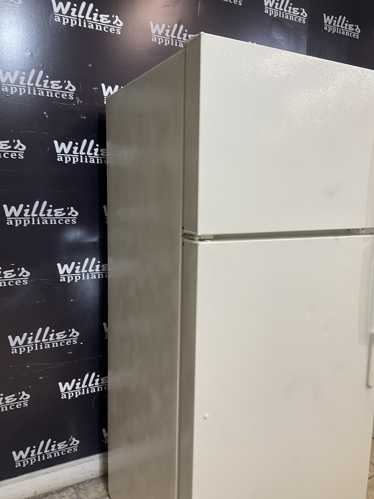 Ge Refrigerator Top and Bottom 28x67 1/2” (bisque) 