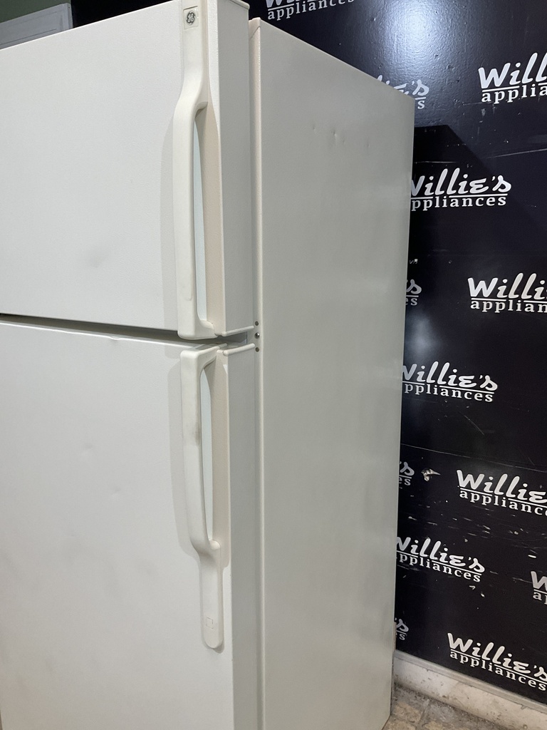 Ge Refrigerator Top and Bottom 28x67 1/2” (bisque) 