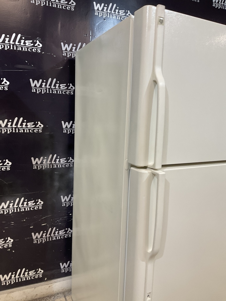 Ge Refrigerator Top and Bottom 33x67 1/2” (bisque)
