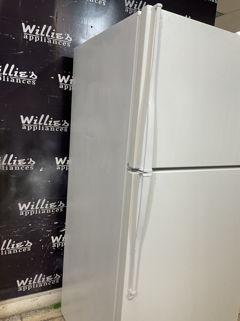 Whirlpool Refrigerator Top and Bottom 30x65 1/2” (white) 