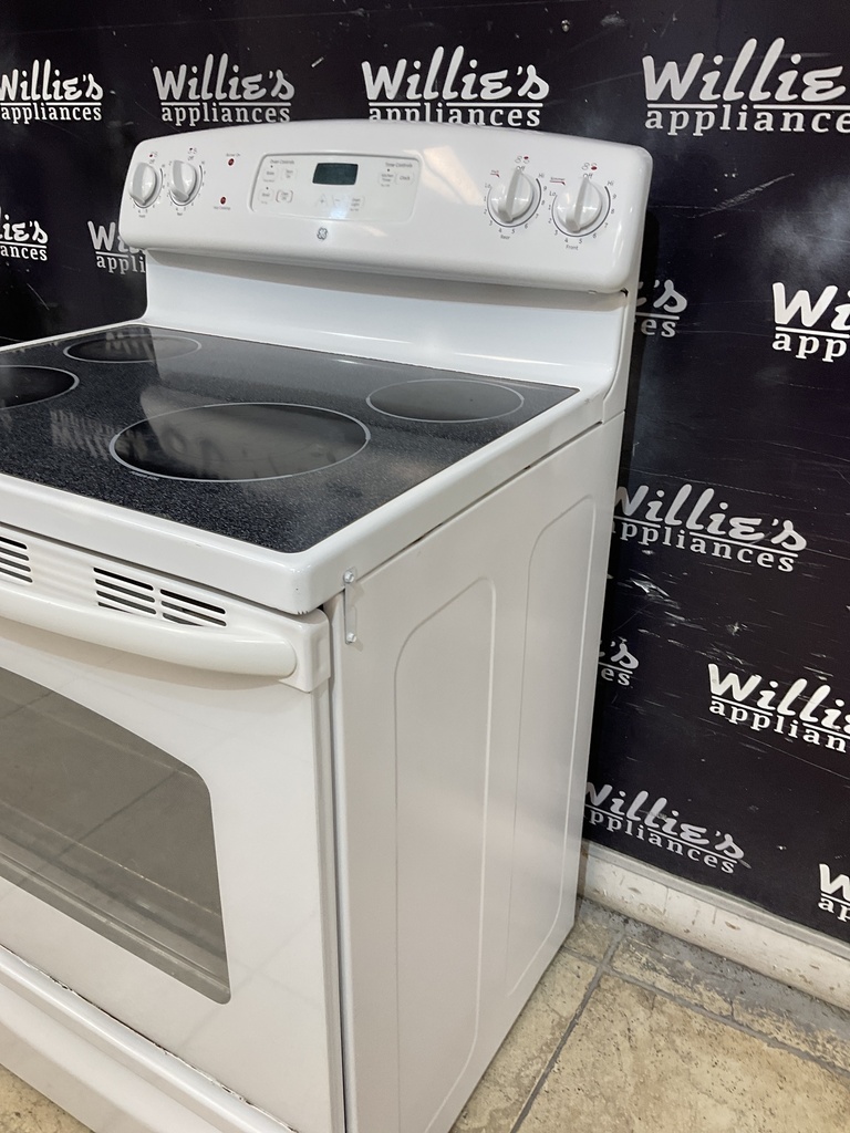 Ge Electric Stove 220volts (40/50 AMP) 30inches {4 prong} (White) 