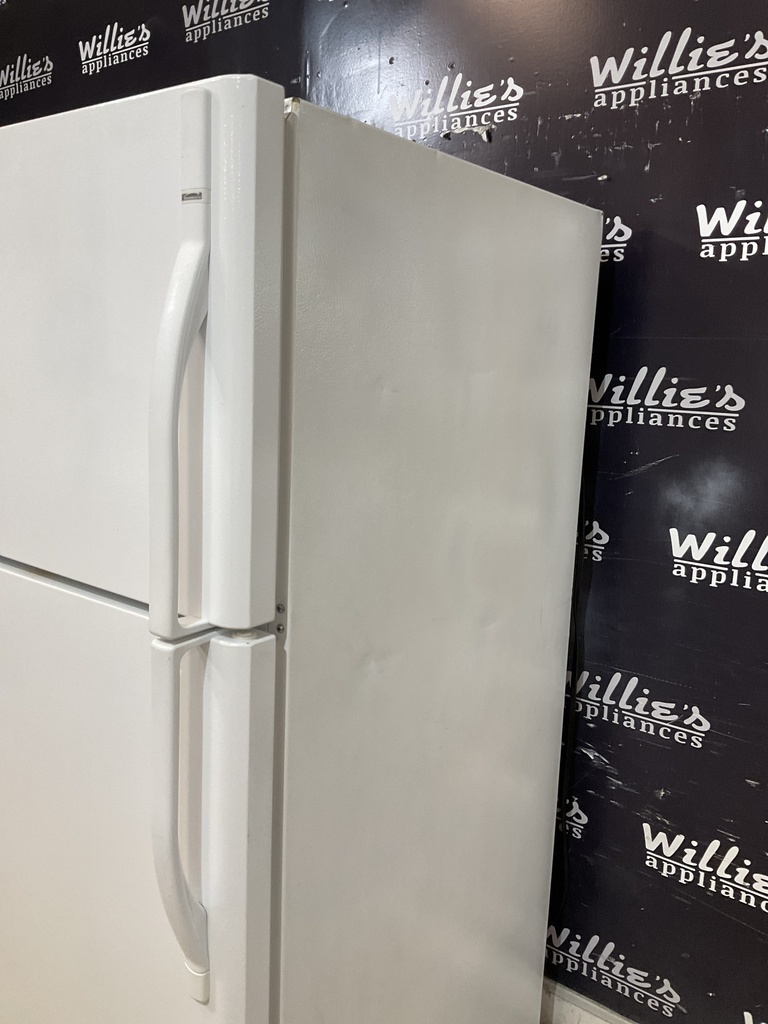 Ge Refrigerator Top and Bottom 28x60 1/2” (White)