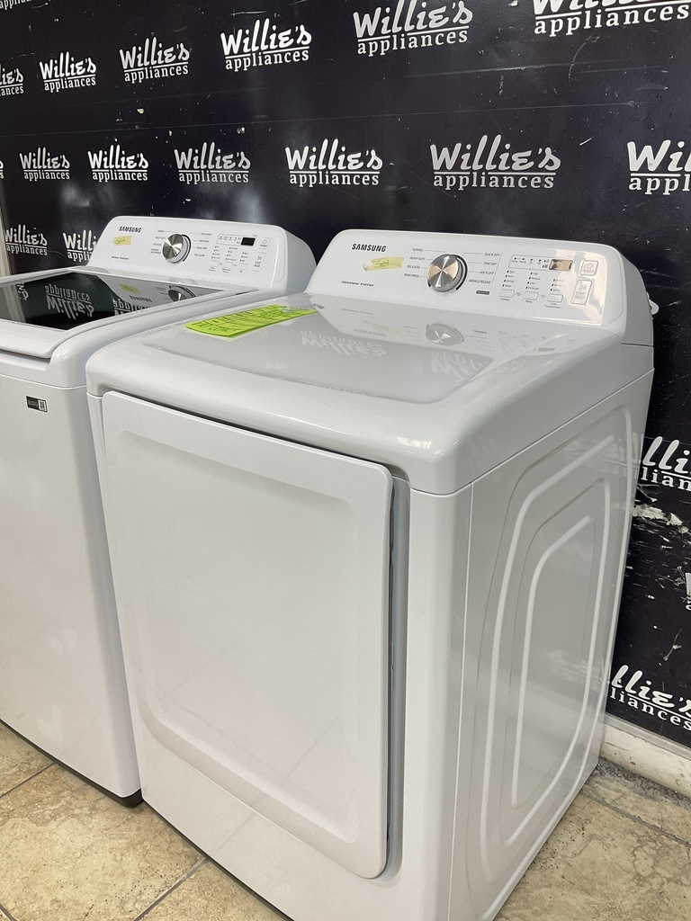 Lg Electric Set Washer/Dryer 220volts (30 AMP) 27/27inches {no cord} (White) 
