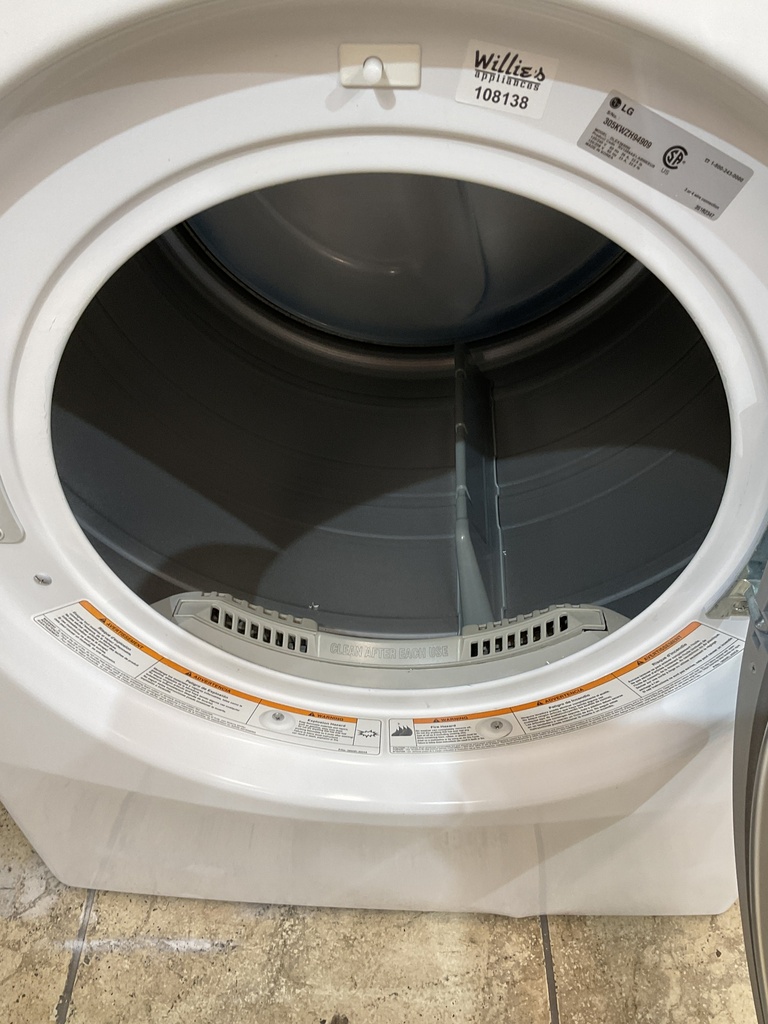 Lg Electric Set Washer/Dryer 220volts (30 AMP) 27/27inches {4 prong} (White) 