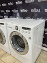 Lg Electric Set Washer/Dryer 220volts (30 AMP) 27/27inches {4 prong} (White) 