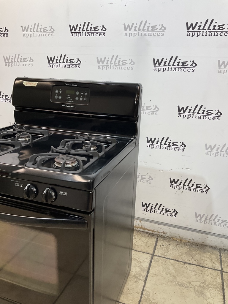 Frigidaire Gas Propane Stove 30inches (Black) 