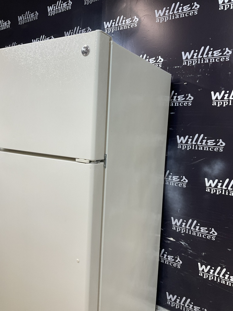 Ge Refrigerator Top and Bottom 28x64 1/2” (Bisque) 