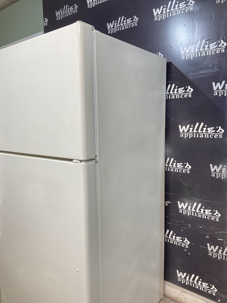 Ge Refrigerator Top and Bottom 33x67 1/2” (Bisque) 