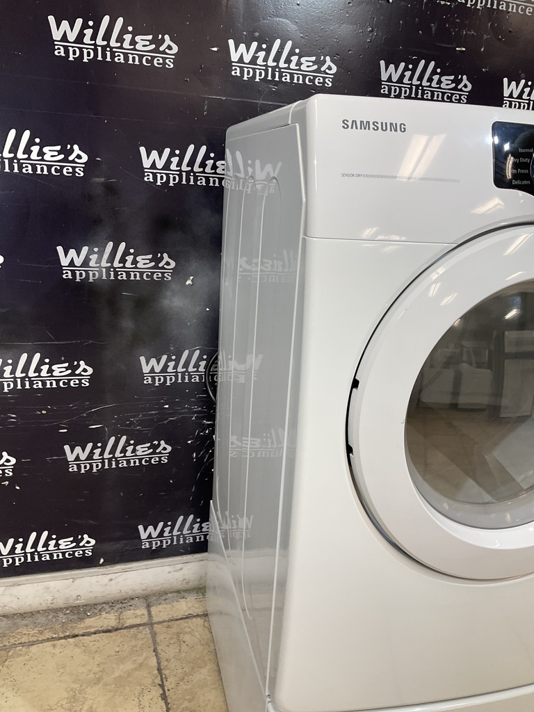 Samsung Electric Dryer 220volts (30 AMP) 27inches {4 prong} (White) 