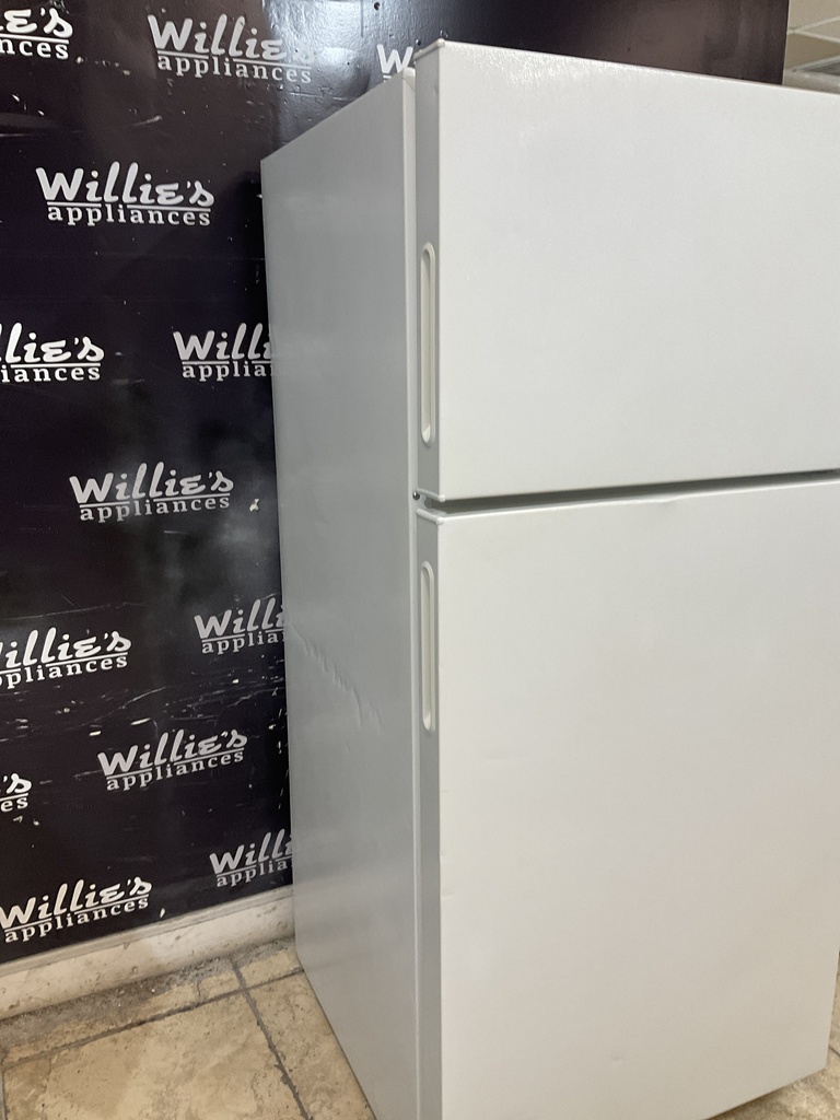 Americana Refrigerator Top and Bottom 28x61 1/2” (white) 
